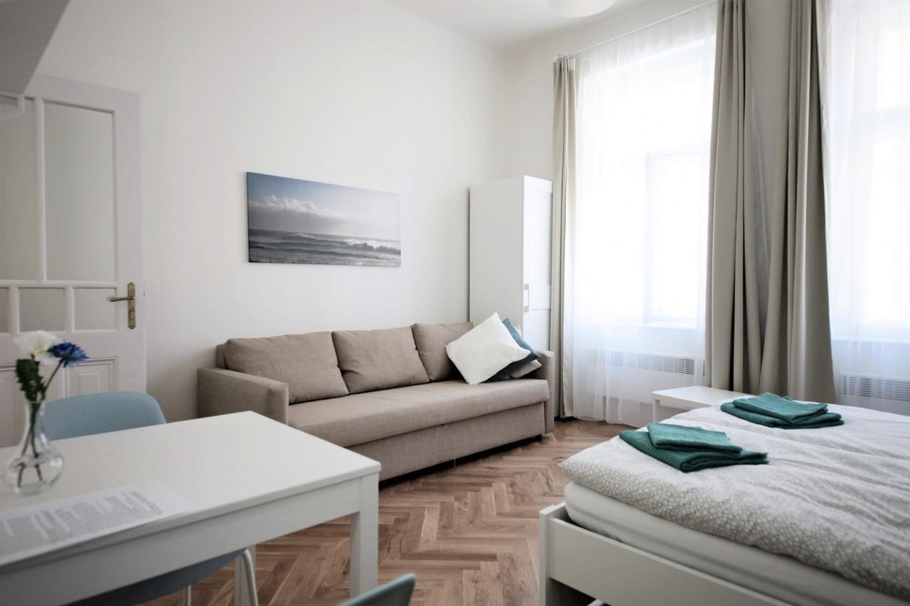 City Castle Aparthotel Prague Exterior photo